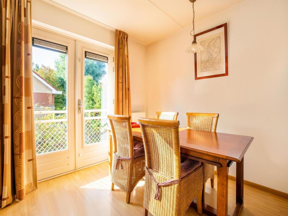 Comfy Holiday Home In Hoorn With French Balcony المظهر الخارجي الصورة