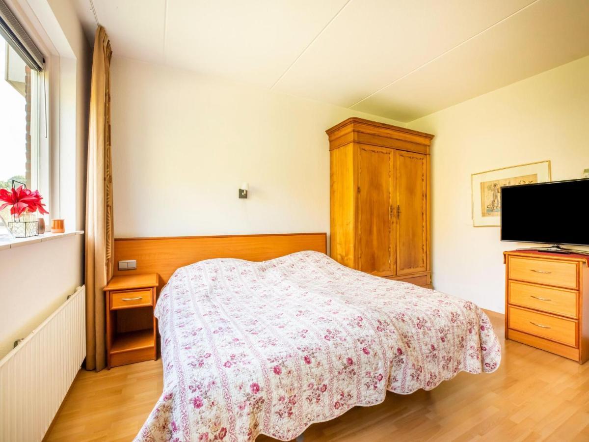 Comfy Holiday Home In Hoorn With French Balcony المظهر الخارجي الصورة