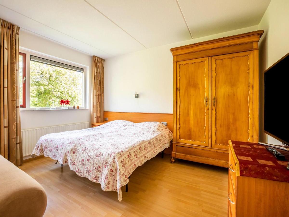 Comfy Holiday Home In Hoorn With French Balcony المظهر الخارجي الصورة